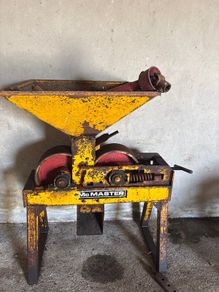 Corn Roller