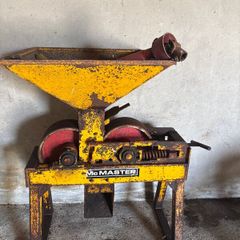 Corn Roller