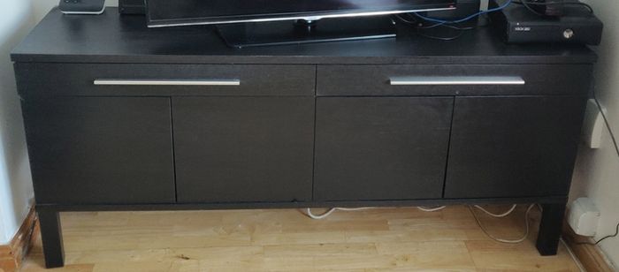 tv cabinet