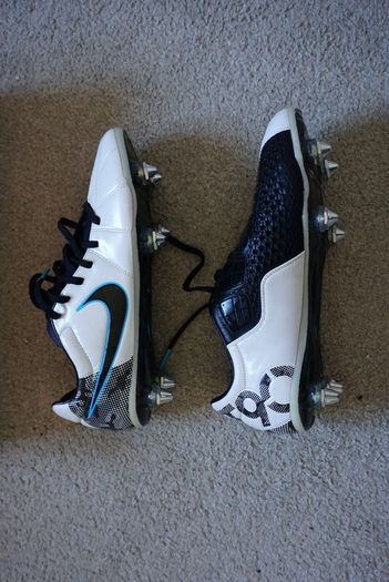 Football Boots Nike Total 90 Laser III Elite White (2009) Size 7.5UK SG