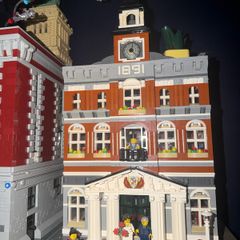 lego town hall modular 10224