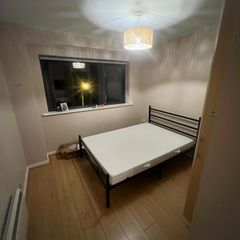 Double Bed Frame (No mattress)