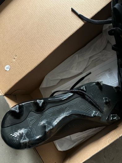 Adidas Predator Football Boots 7.5UK