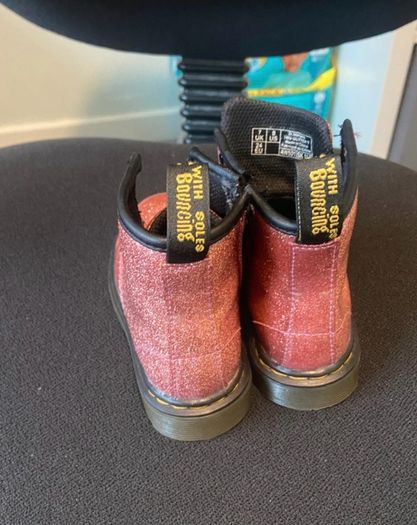Girls dr martens