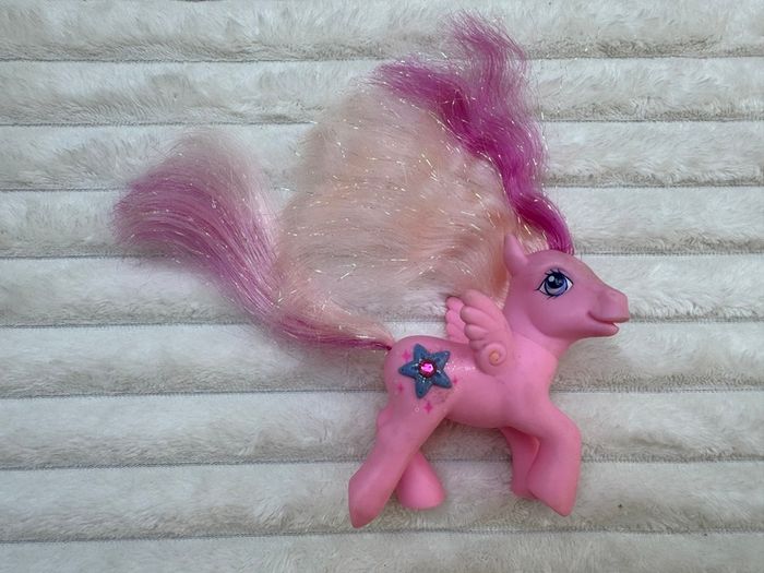 My Little Pony G3 Hidden Treasure Pegasus Pink Glitter Jewel 2004 Dirty Used Please see photos