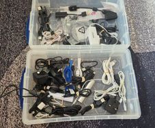 Cables, chargers...all 10e
