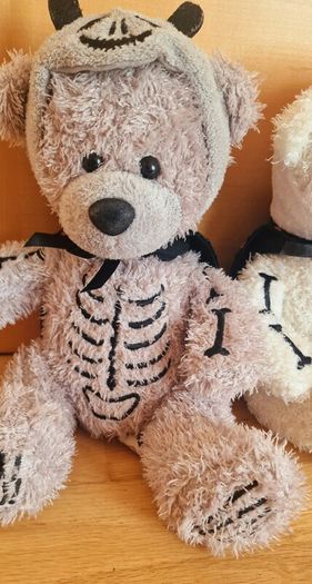 3 cute bears
