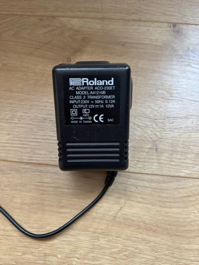 Roland ep-77 Digital Piano