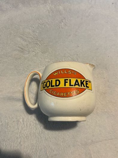 Wills's Gold Flake jug