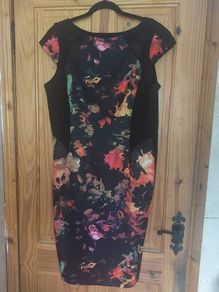 Joseph Ribcoff floral dress (free post)