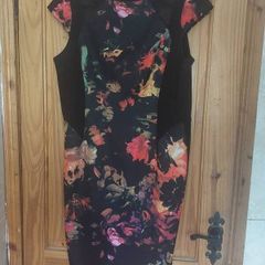 Joseph Ribcoff floral dress (free post)