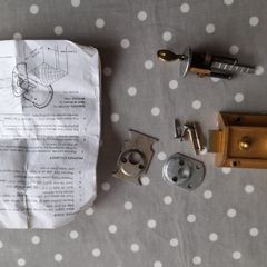 Door lock