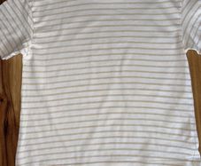 Girls t shirt age 9-10 in excellent condition