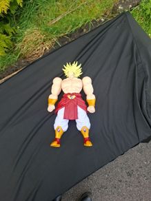 Dragon ball  13-inch Super Saiyan Broly figurine