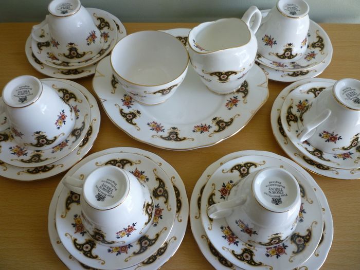 Crown Trent Fine bone China Staffordshire England tea coffee set. Complete 21 piece set