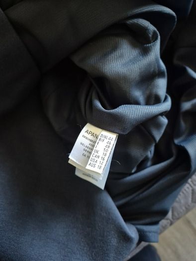 Ladies dress sz 18