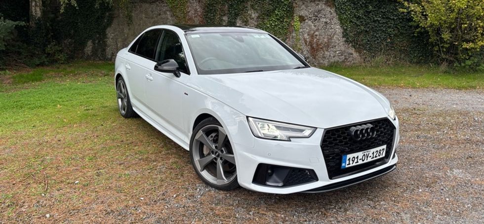 2019 Audi A4 Quattro (LOW KMS)
