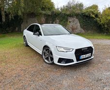 2019 Audi A4 Quattro (LOW KMS)