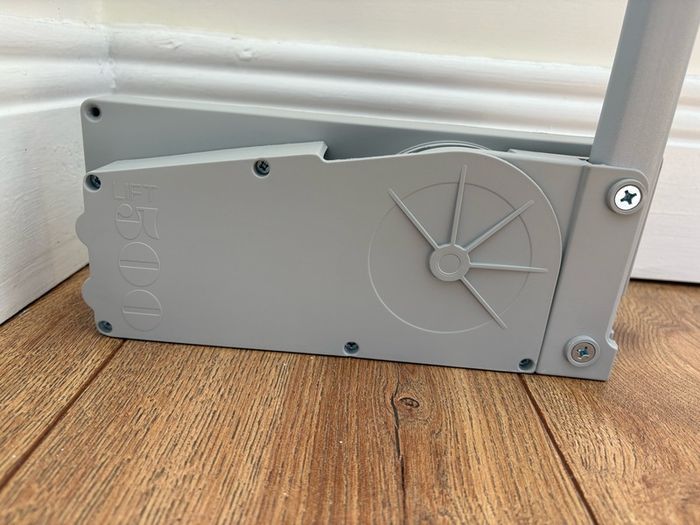 wardrobe pull down rail lift