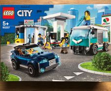 Lego City: Service Station (60257)