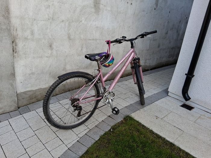 Girls bike