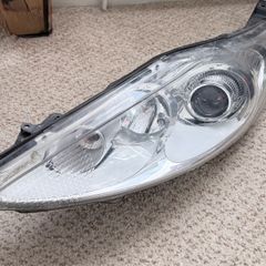 Ford Fiesta MK7 headlight For Sale!