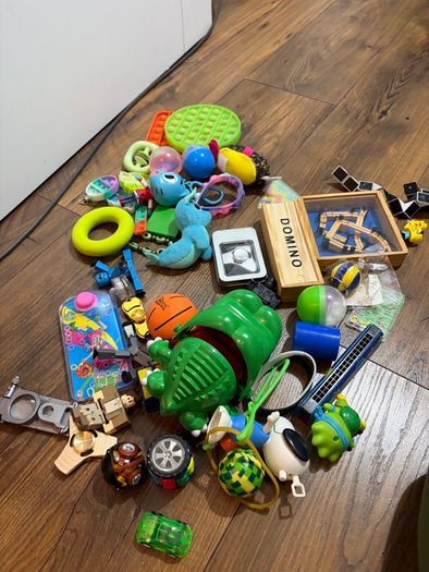 Mix toys
