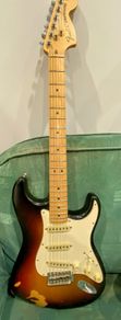 Fender Performer Series Highway Strat with case