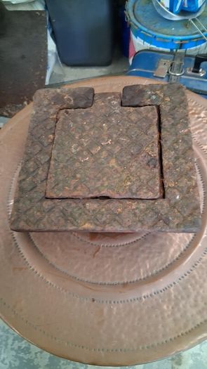 cast iron manhole cover