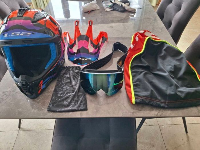 Motocross helmet and goggles