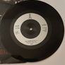 U2 All I want is you original vinyl 7" single Image 3
