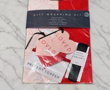 New Next Heart Gift Wrapping Kit