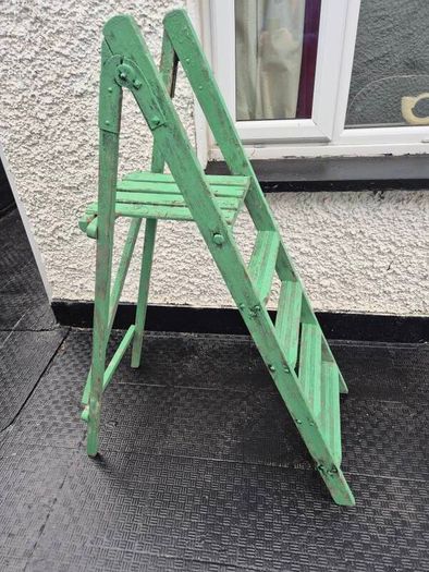 Vintage folding 4 step  painted solid wooden ladder
