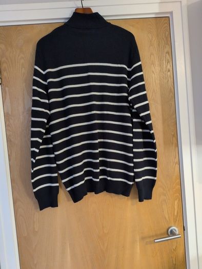 Dunnes Stores  Mens 1/4 Zip Jumper. S.XL. B.N.W.T.  Add Up