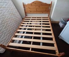 Double bed frame