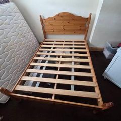 Double bed frame
