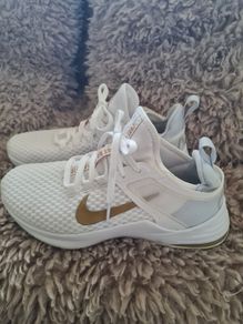 Fitness shoes Nike Air Max Bella TR2, UK3.5, EUR 36.5, 23 CM