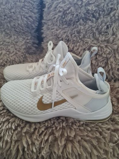 Fitness shoes Nike Air Max Bella TR2, UK3.5, EUR 36.5, 23 CM