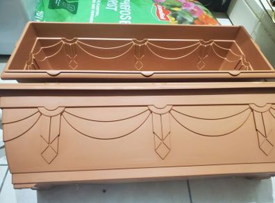 2 x 60cm Venetian Window Box Terracotta