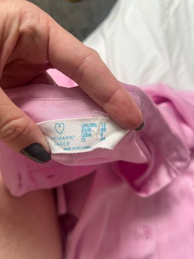 pink blouse