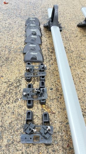 Rhino roof bars
