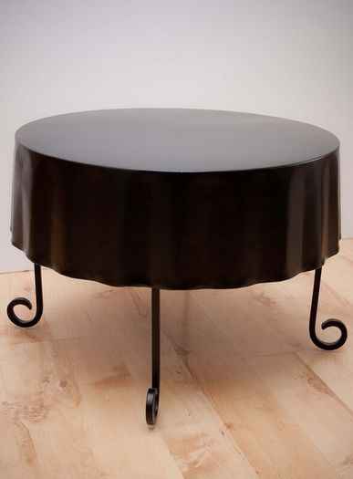 beautiful side table - PRICE REDUCED 15euro !!!