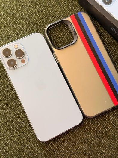 iPhone 13 Pro Max + Apple Watch