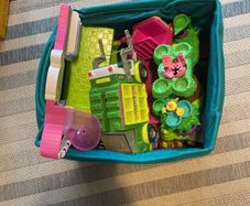 Bundle of shopkins ,grossery gang