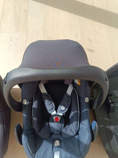 Maxi Cosi Newborn and Toddler car seat.