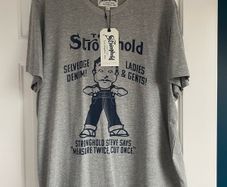 Men's T-shirt size Large