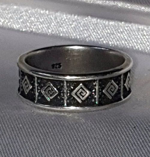 Pristine Vintage Sterling Silver Band Ring
