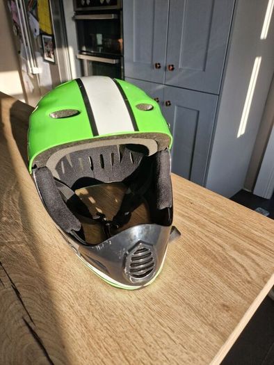 Halford Green MXR 250 kids fullface helmet