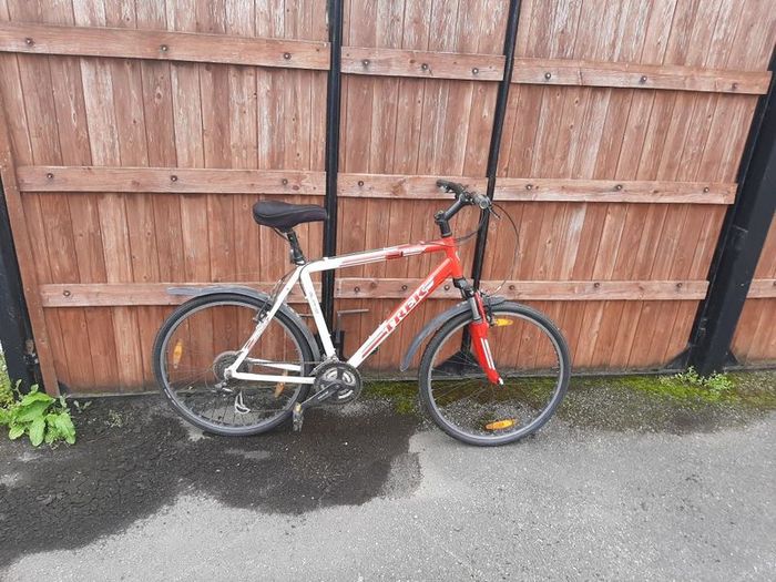 XL Trek 3500 mountain bike