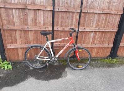 XL Trek 3500 mountain bike